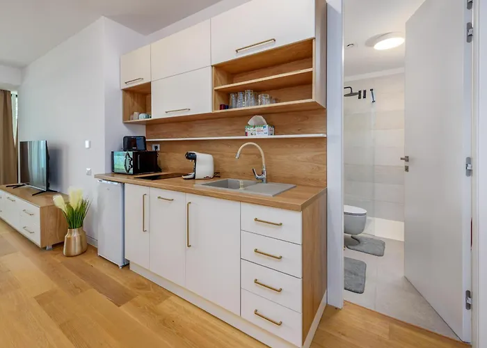 Relax Blue Vogh * אולימפ